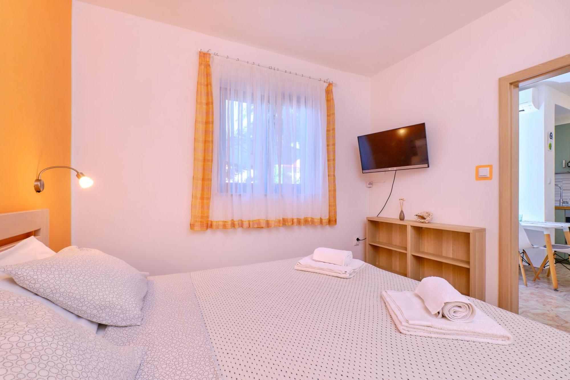 Argo Apartmani Mali Lošinj Exteriör bild