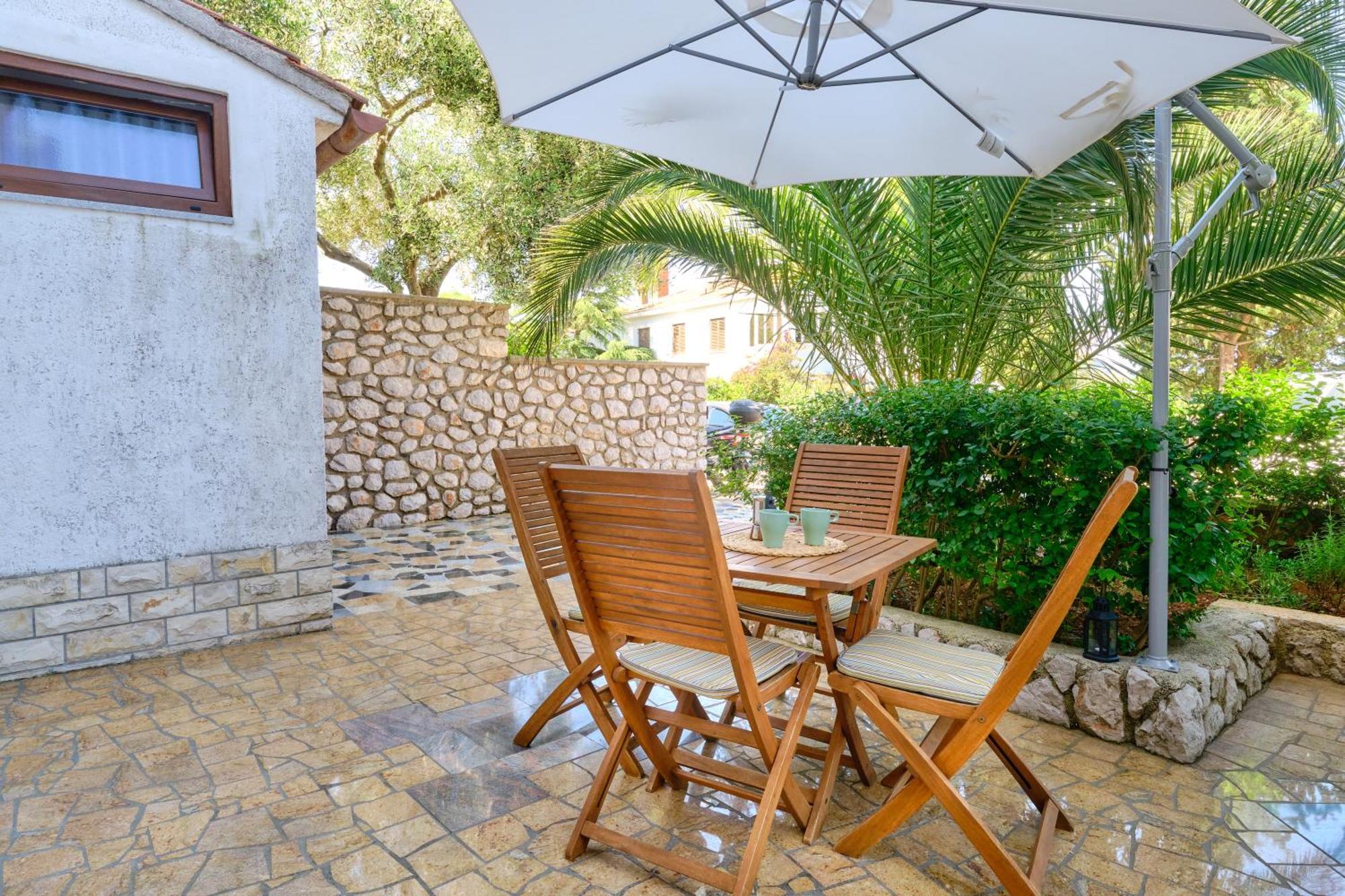 Argo Apartmani Mali Lošinj Exteriör bild